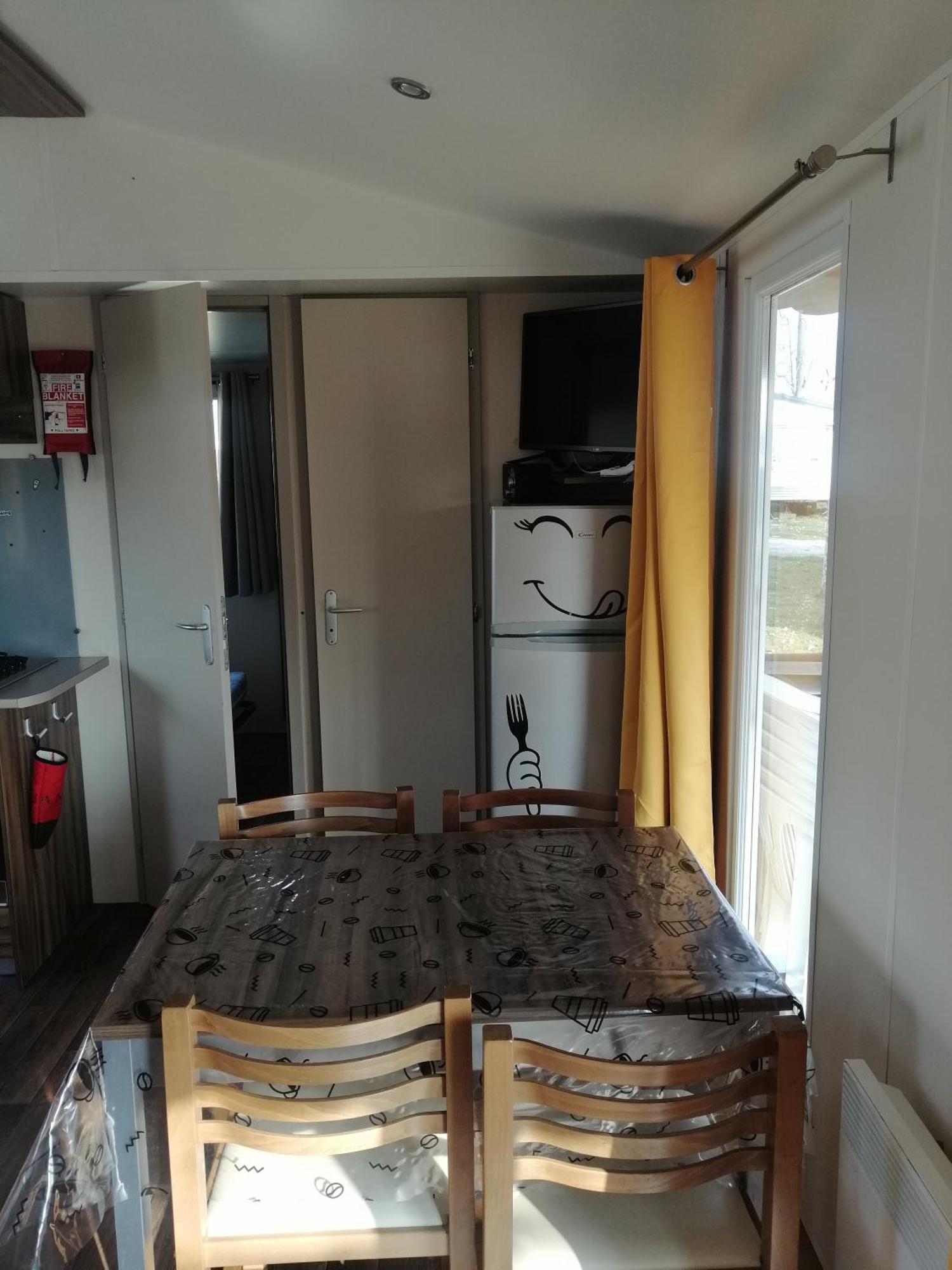 Campsite Mhvacances 2 Louent Plusieurs Mobilhomes Dans 4 Etoiles Proche Chateaux Et Zoo Beauval *