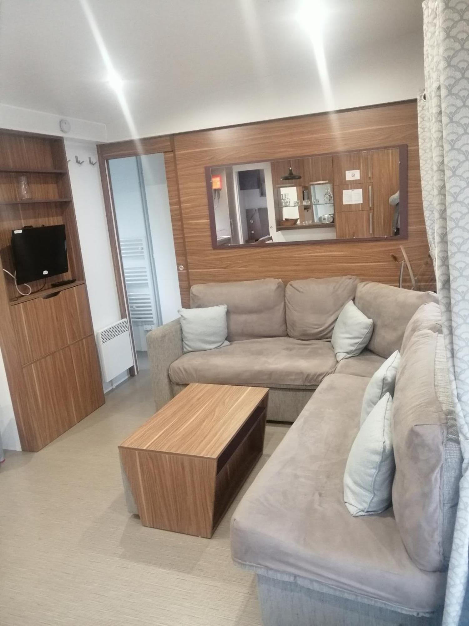 Campsite Mhvacances 2 Louent Plusieurs Mobilhomes Dans 4 Etoiles Proche Chateaux Et Zoo Beauval